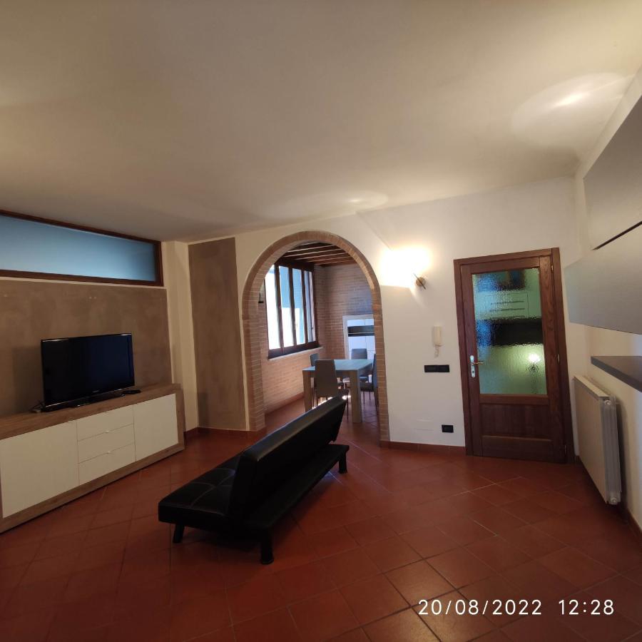 M & M Pinzi Suite Apartment Montepulciano Stazione Kültér fotó